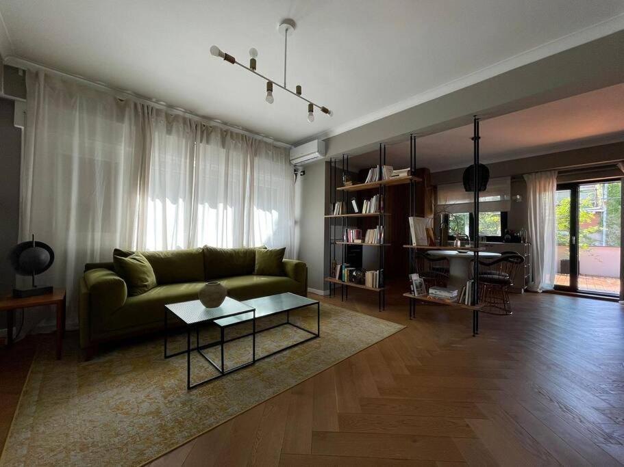 Stunning 1Bd Flat With 50M2 Terrace In The City Center Bucarest Exterior foto